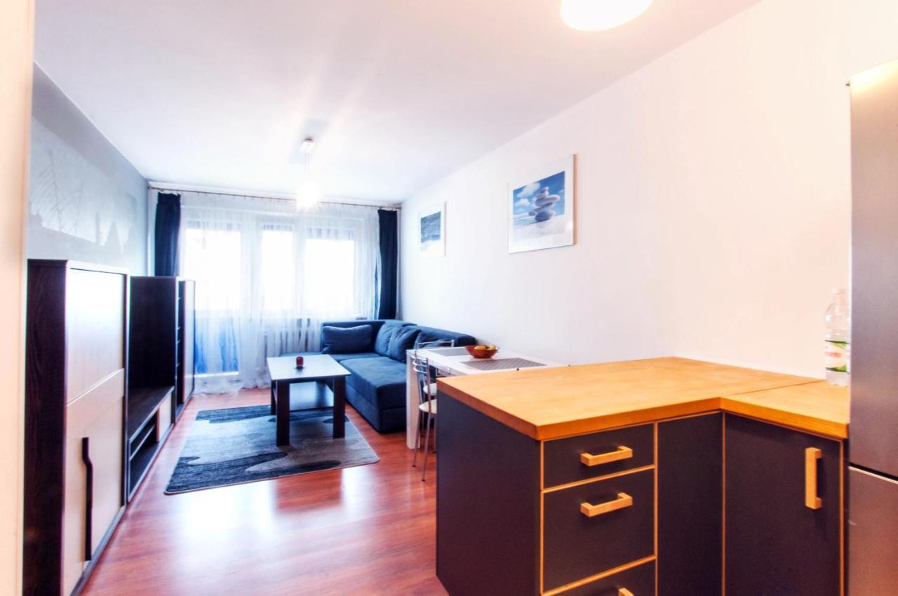Apartament Kaliska Apartment โควอบเซก ภายนอก รูปภาพ